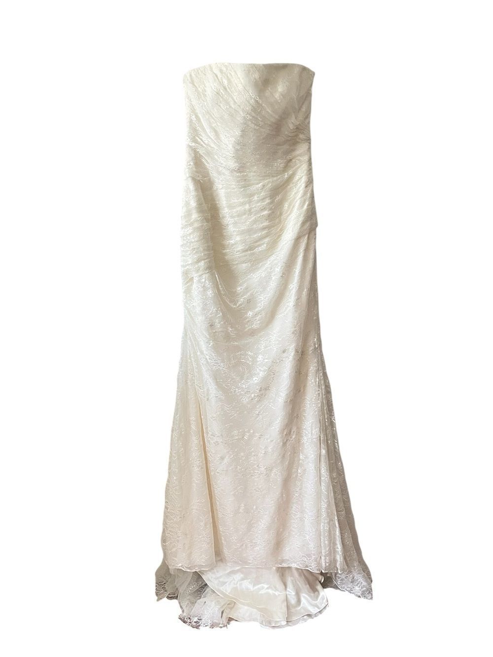 Vera Wang White Strapless Lace Wedding Dress